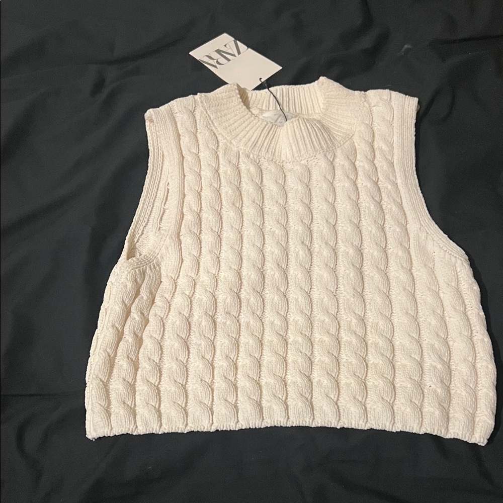 Zara Ivory Cable Knit Sleeveless Sweater